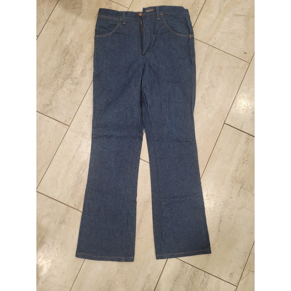 Wrangler New 33 x 32 stiff blue Jeans